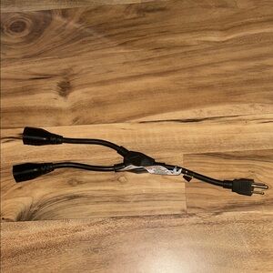 Black 3 Way Y Splitter Power Extension